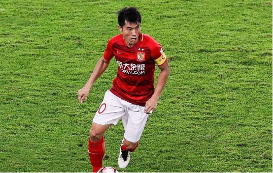 郑智为中国足球写下新的一页,中国足球历史上最强十大中场郑智