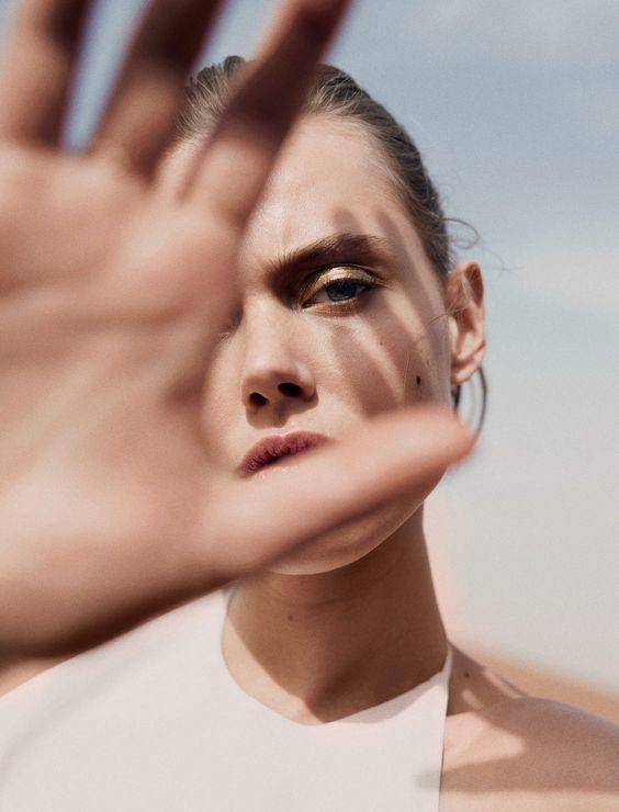 每天美白皮肤还是越来越黑,一直在美白却越来越黑的原因