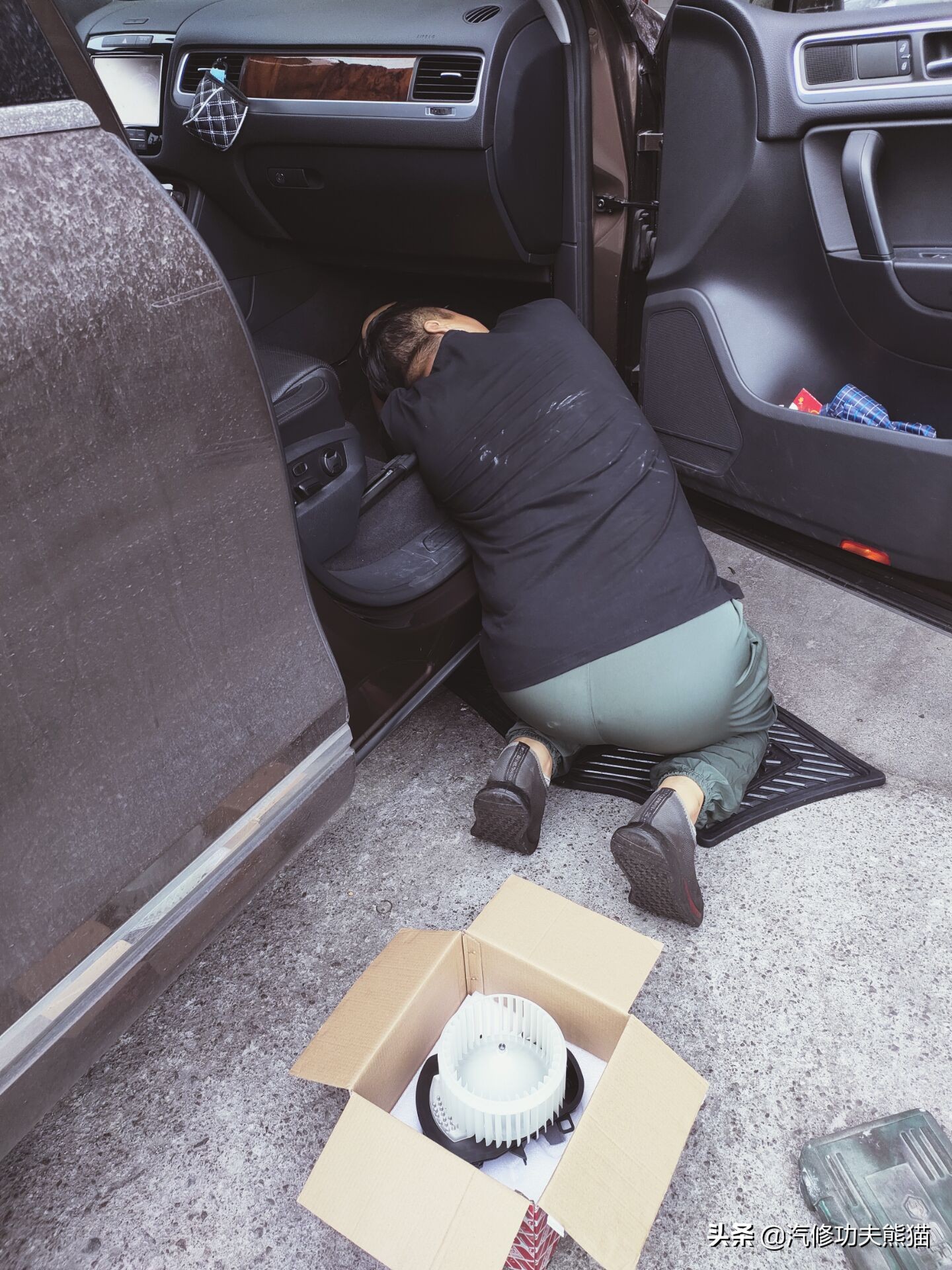 新款大众途锐烧机油吗,百万豪车为什么还烧机油