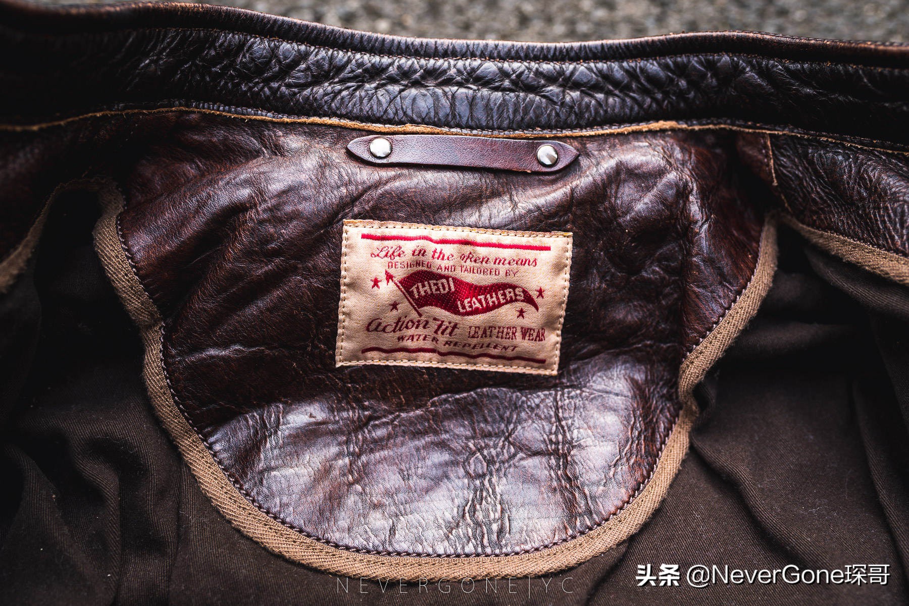 小众棕色短款皮衣,英伦机车皮衣推荐