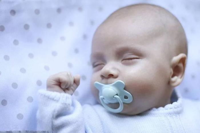 准备待产包都带的什么奶粉,7月初待产包需要什么