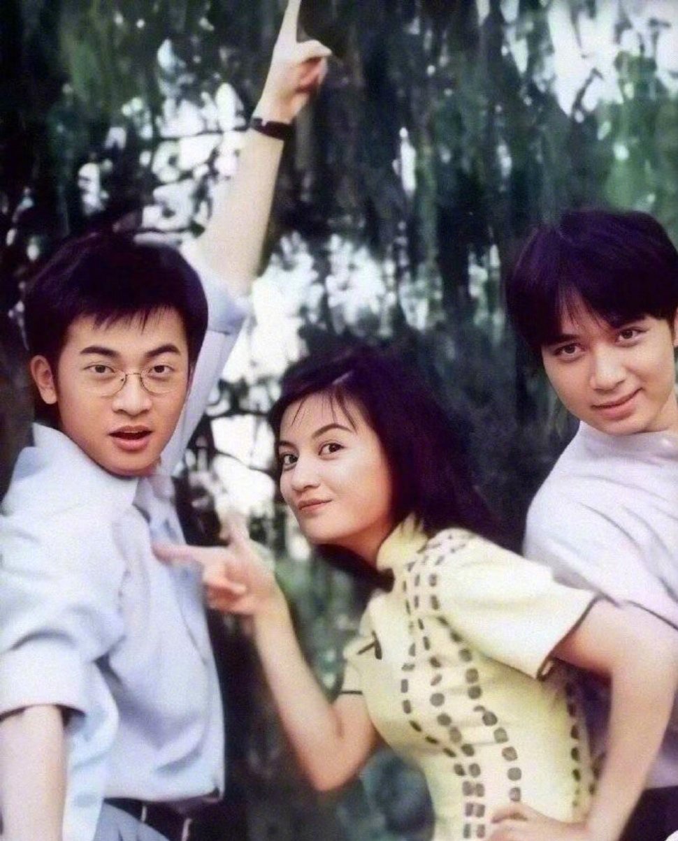 情深深雨蒙蒙古巨基赵薇版大结局 (情深深雨蒙蒙演员重聚赵薇古巨基)