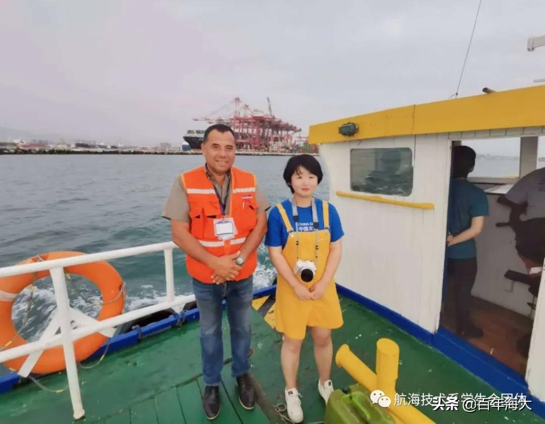 这个小妮不简单,乡下丫头不简单