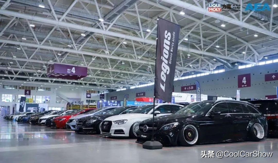 鸟巢体育场有几个足球场,六个鸟巢