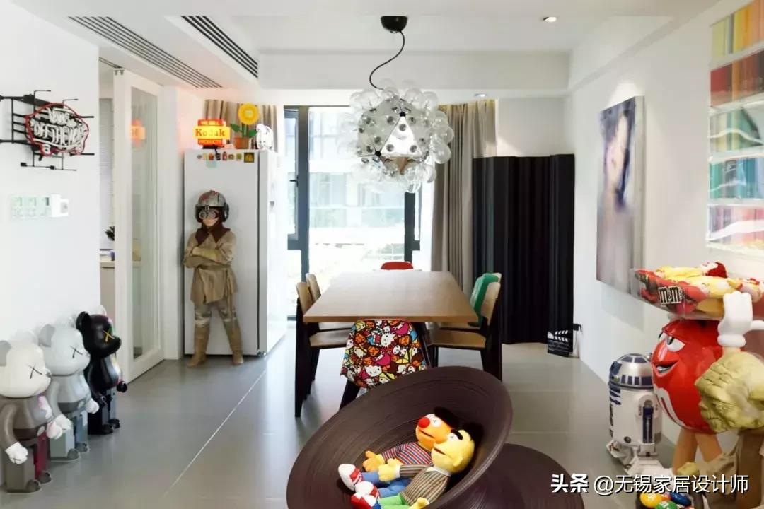 他在西湖边买200㎡豪宅，4年不住人，堆满的玩具总价超房子