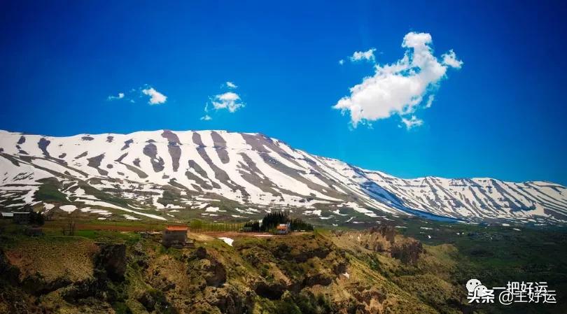 不是一声巨响而是一声呜咽作文,这就是世界用英语怎么说