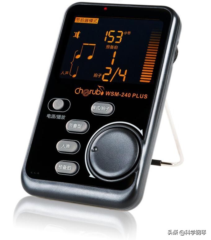 弹钢琴必须每首曲子都用节拍器吗,钢琴怎么跟节拍器的节奏