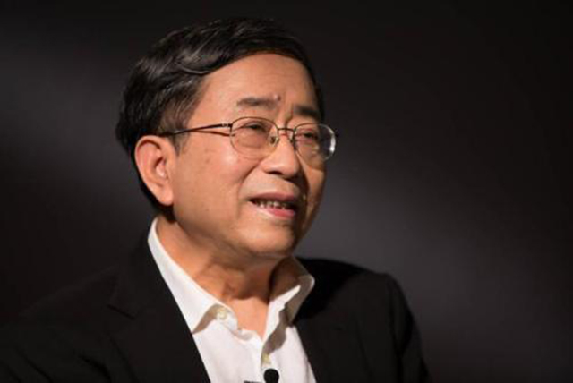 陈丹青评价余秋雨金庸,陈丹青为何对余秋雨嗤之以鼻