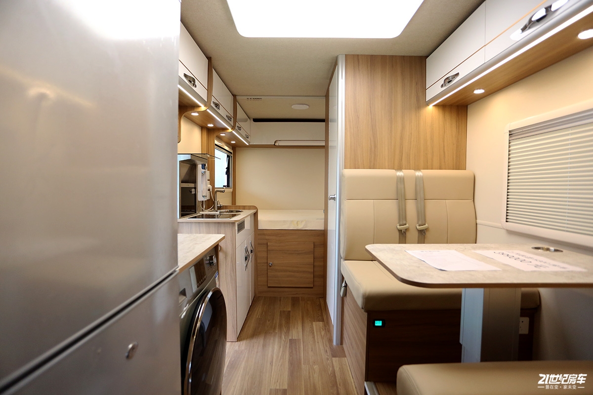 平头轻卡c型房车跃进,详解上汽跃进H500轻卡房车