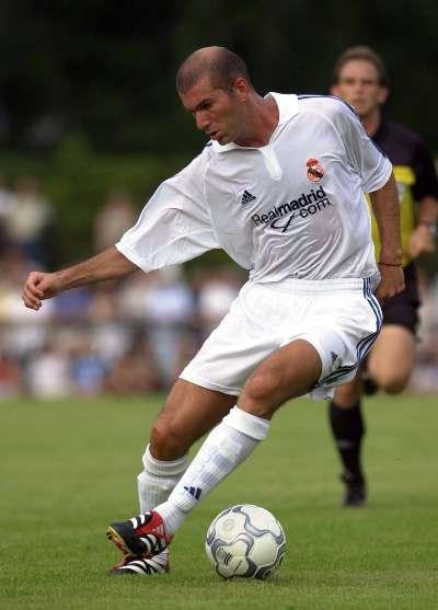 足球经典瞬间,齐达内铁头功视频完整版