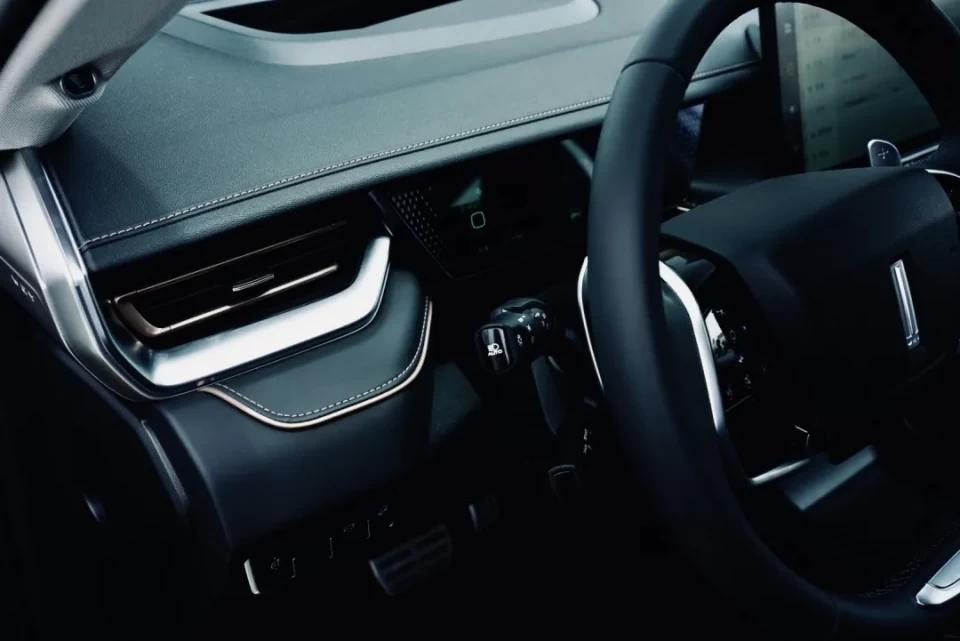 试驾摩卡视频,燃油版摩卡测评