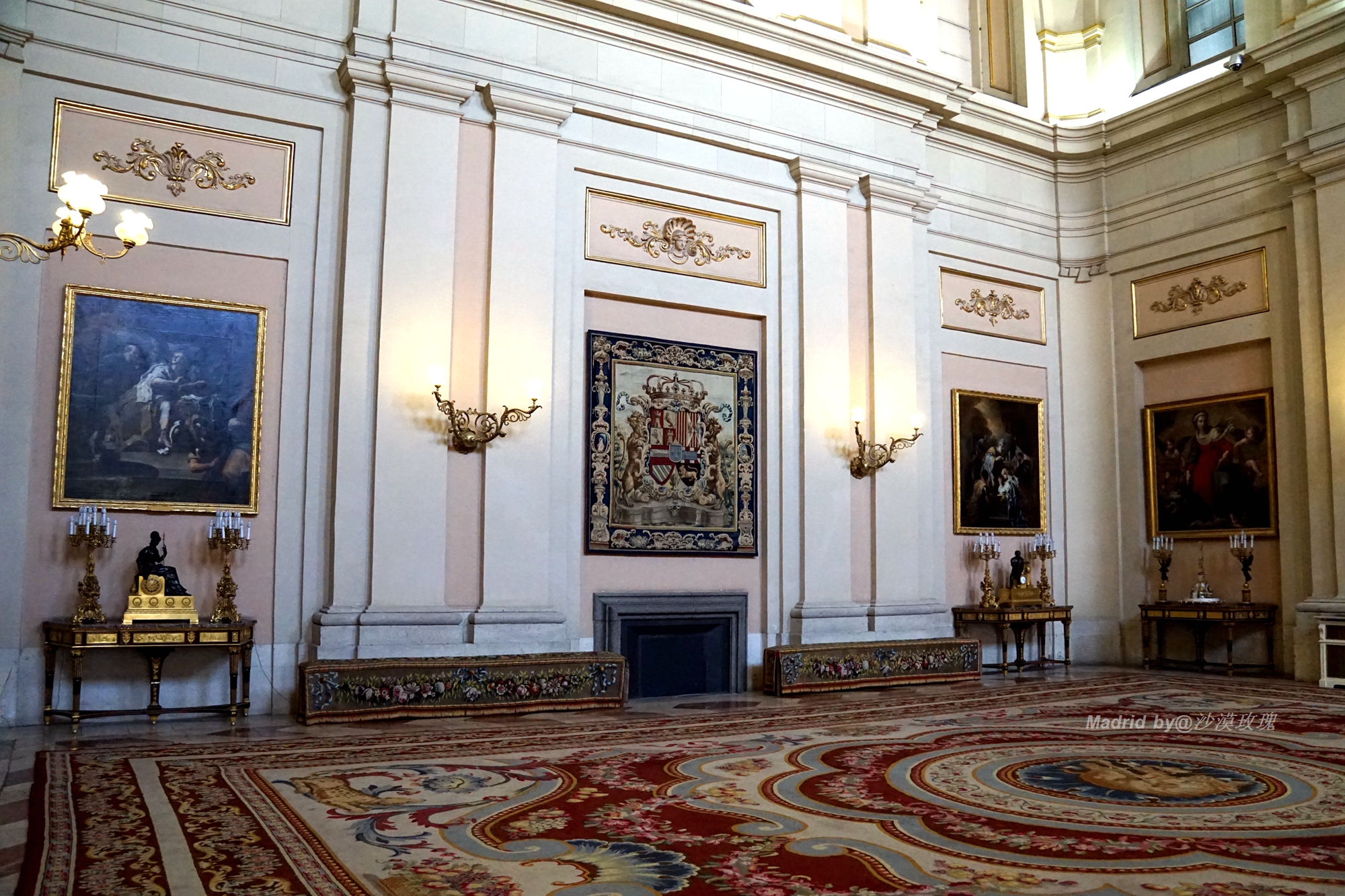 仿造凡尔赛宫的欧洲第三大王宫，两代国王的华丽梦想