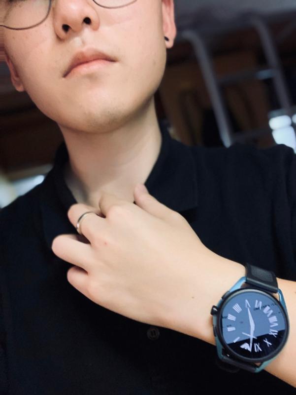 阿玛尼智能手表4代和5代,阿玛尼5a正品手表