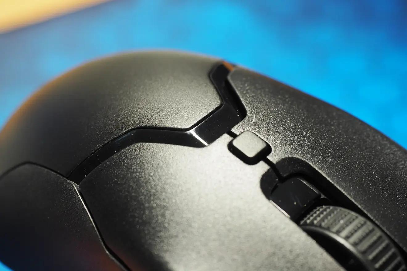 雷蛇毒蝰终极版无线鼠标评测,雷蛇毒蝰mini游戏鼠标评测