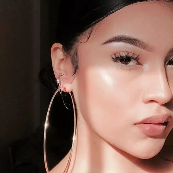 眉形变了运气就变了,一个好的眉形能让人的运气改变