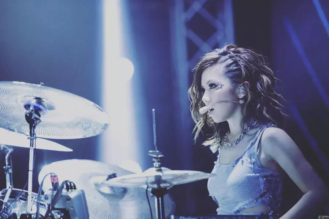 邓紫棋直播回放完整版8月1日,邓紫棋最后的一次直播