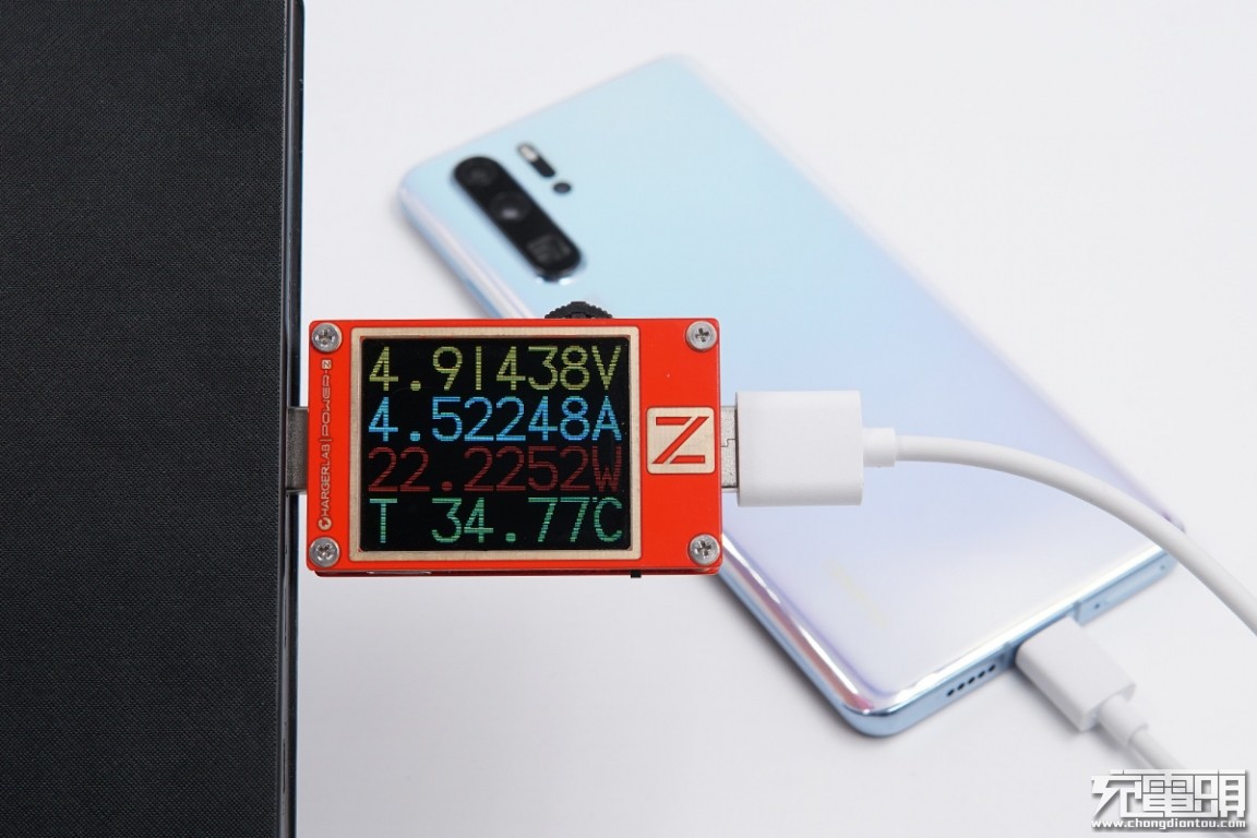 羽博20000毫安充电宝自带线评测,羽博充电宝插电