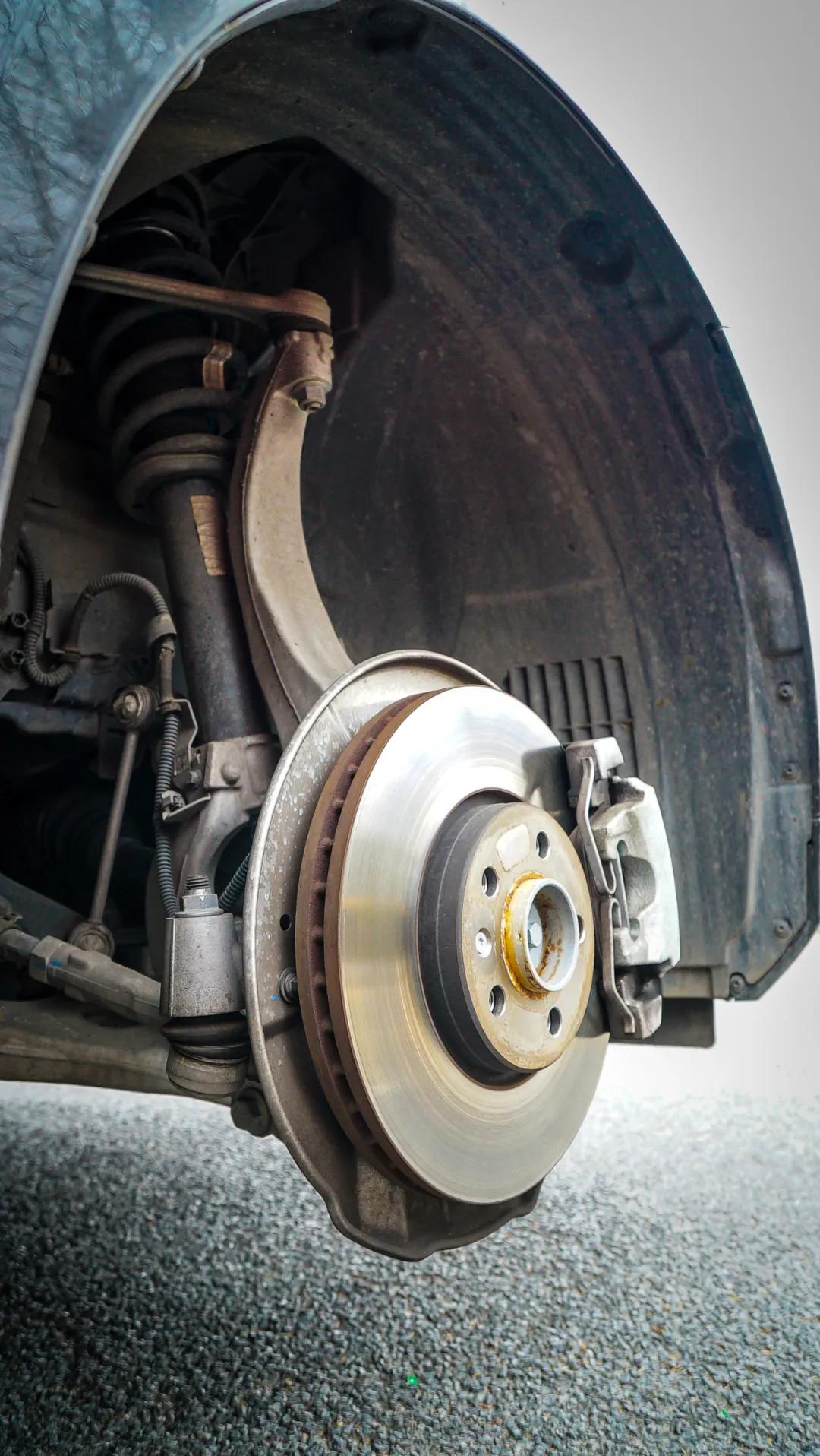 沃尔沃s60弯道减速,弯道小王子沃尔沃s60