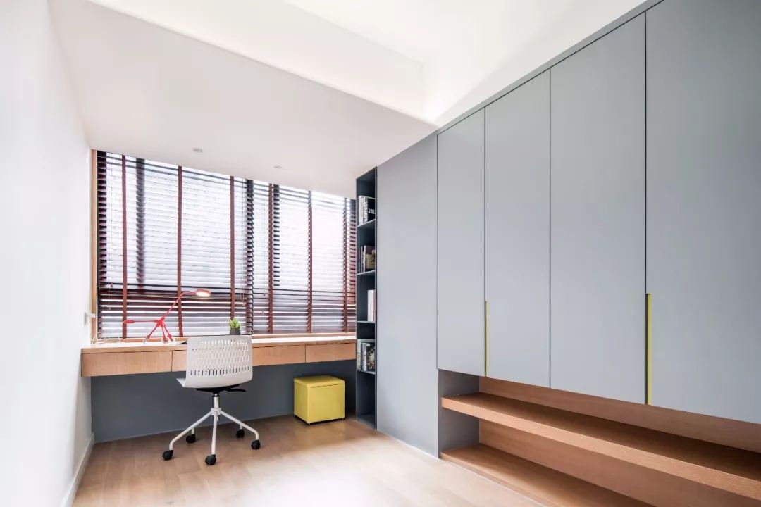 房间小柜子和书桌怎么设计,全屋定制小柜子和隐藏式书桌