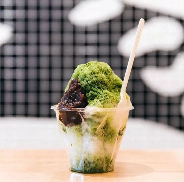 买了这么多的东西都是为了什么,买了这么多口红哪一支是你的真爱