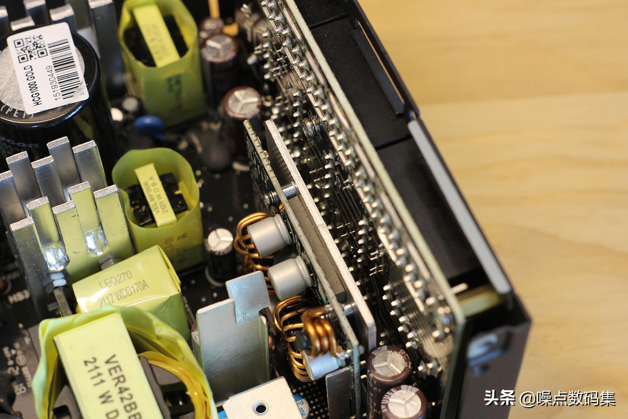 安钛克750w电源拆机,安钛克hcg650w电源安装教程