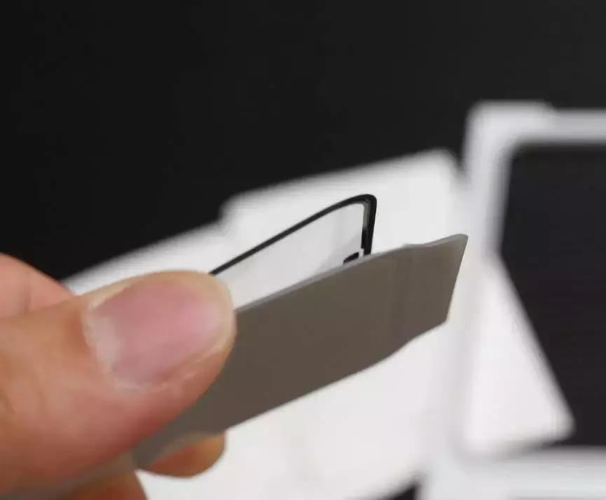 如何把手机的钢化膜拆下来,苹果手机钢化膜贴膜神器教程