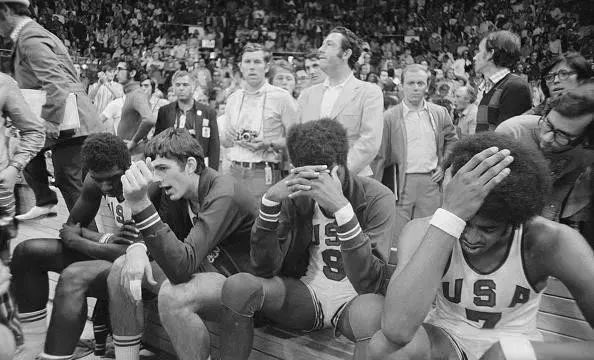 恭喜猛龙击败勇士获得总冠军,猛龙总决赛完整版