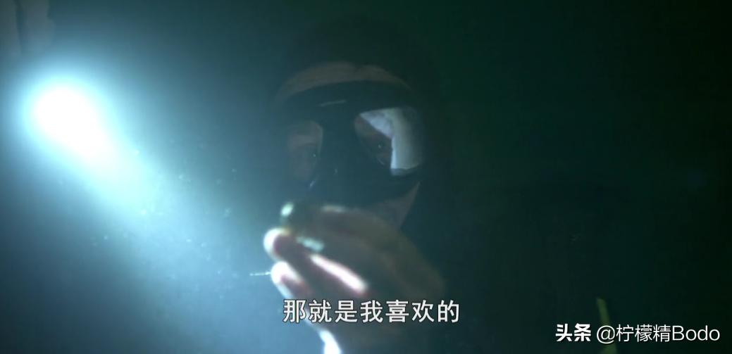 什么是科幻神剧情？美国电影《恐龙侵袭》，上海堡垒也要让位