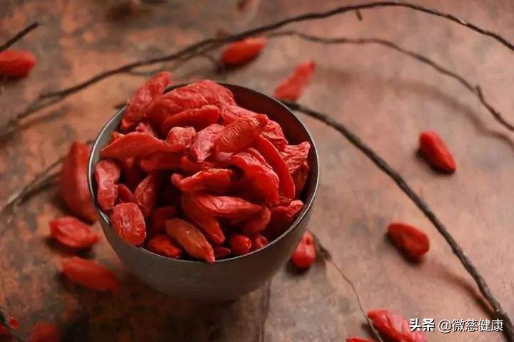 药补不如食补，八种食物改善阴虚体质