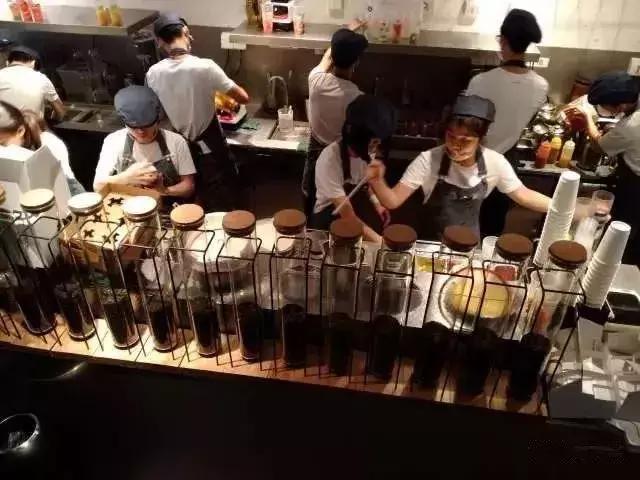 喜茶是如何一步步发展的,喜茶为什么那么多人排队