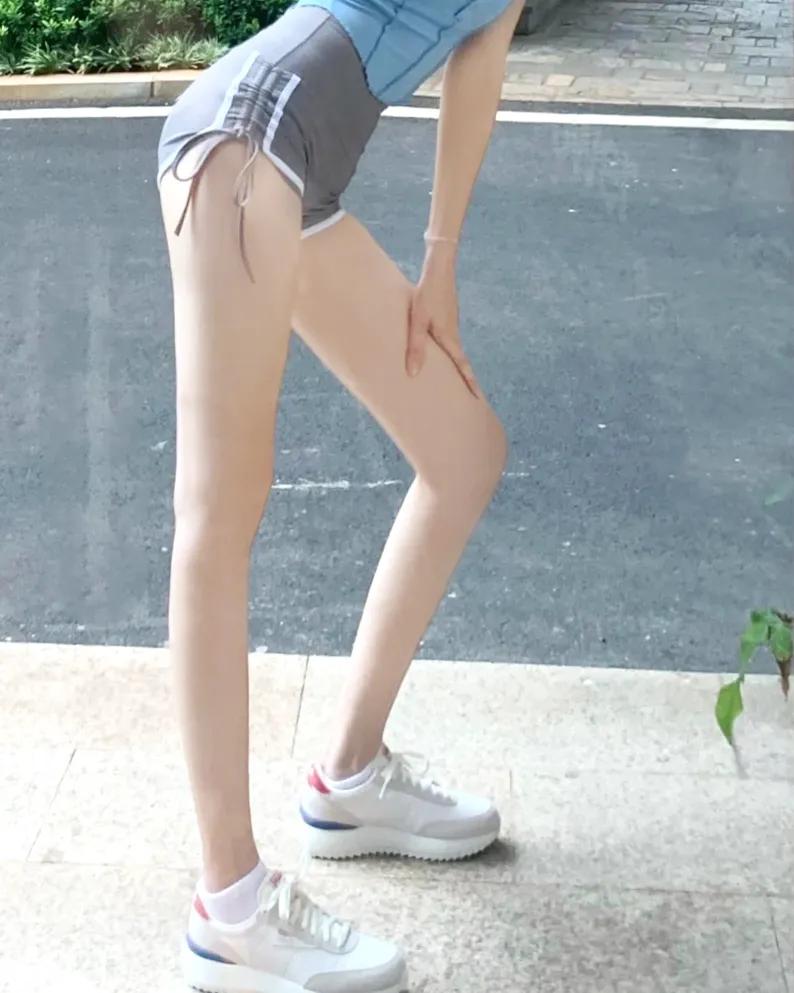 穿上这个“摇摇乐”，臀如蜜桃、美腿撩人