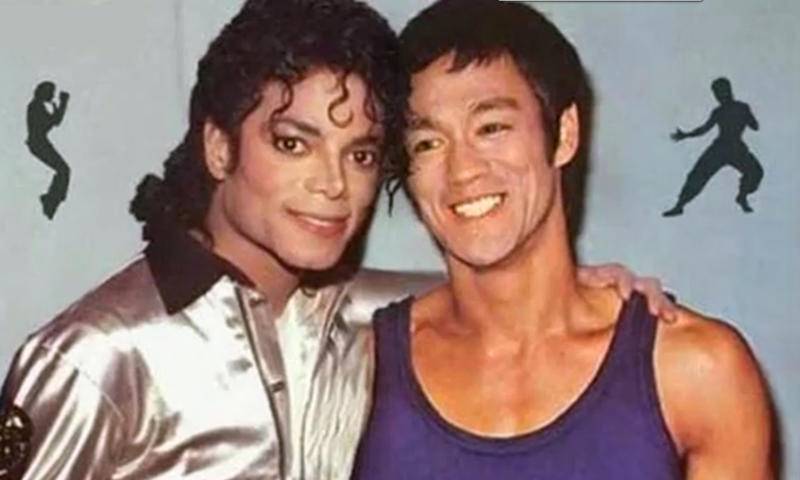 李小龙传奇打黑社会老大,李小龙传奇第一次打倒黄皮小子