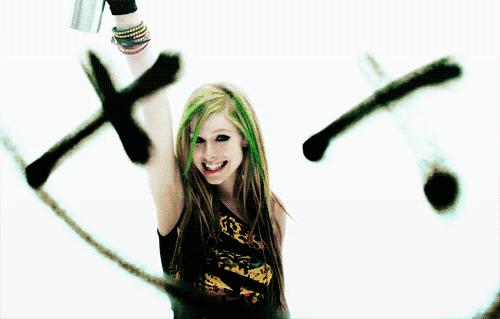 46岁素颜艾薇儿过气女歌手,46岁素颜过气女歌手艾薇儿