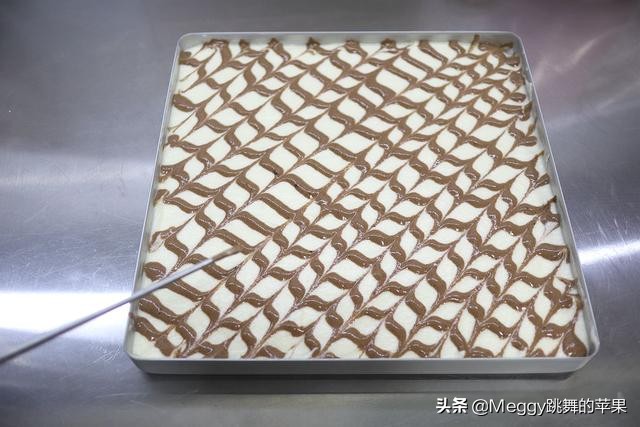 5个鸡蛋的蛋糕烤几分钟,一个鸡蛋烤箱烤蛋糕