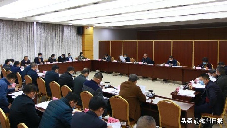 疫情防控这根弦必须时刻绷紧,梅州疫情防控和安全稳定工作会议