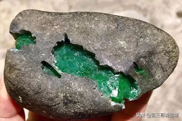 翡翠赌石赌的是什么,翡翠赌石有投资价值吗