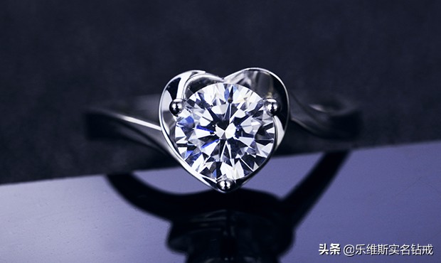 铂金au750和黄金au750有什么区别,ctfau750钻戒和au750有什么区别