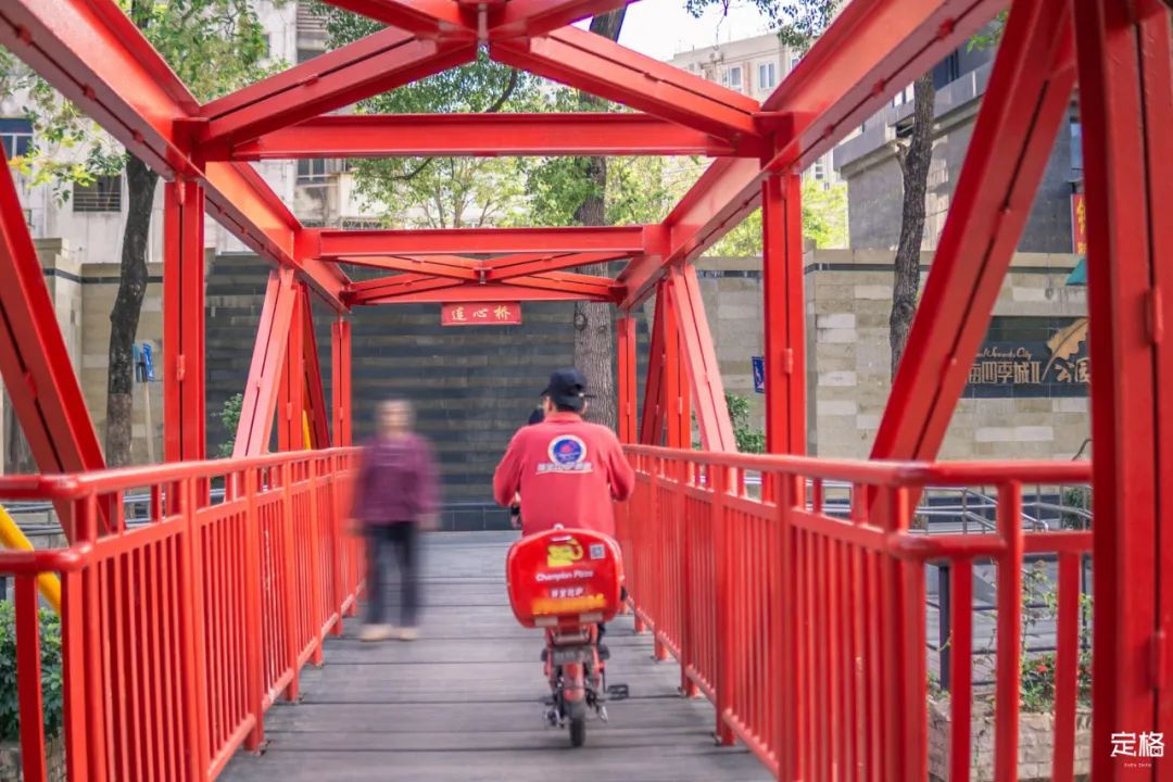 深圳哪里有免费开放的图书馆,河畔古风图书馆深圳