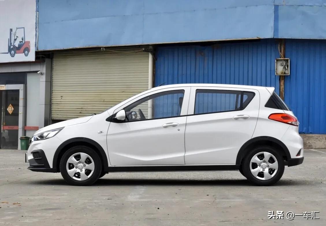 宝骏310家用代步,3万左右自动挡小型宝骏310车