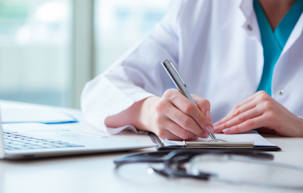 为什么心脏不好不能吃阿奇霉素,吃阿奇霉素又吃东西会怎样