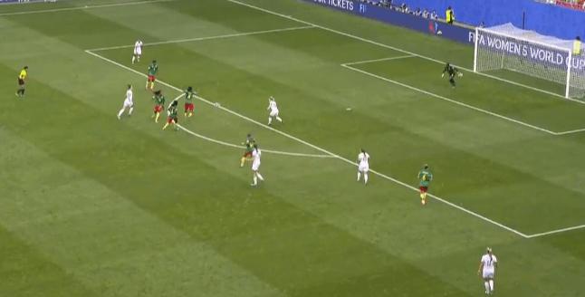 女足世界杯首发,女足世界杯var日本女裁判回放