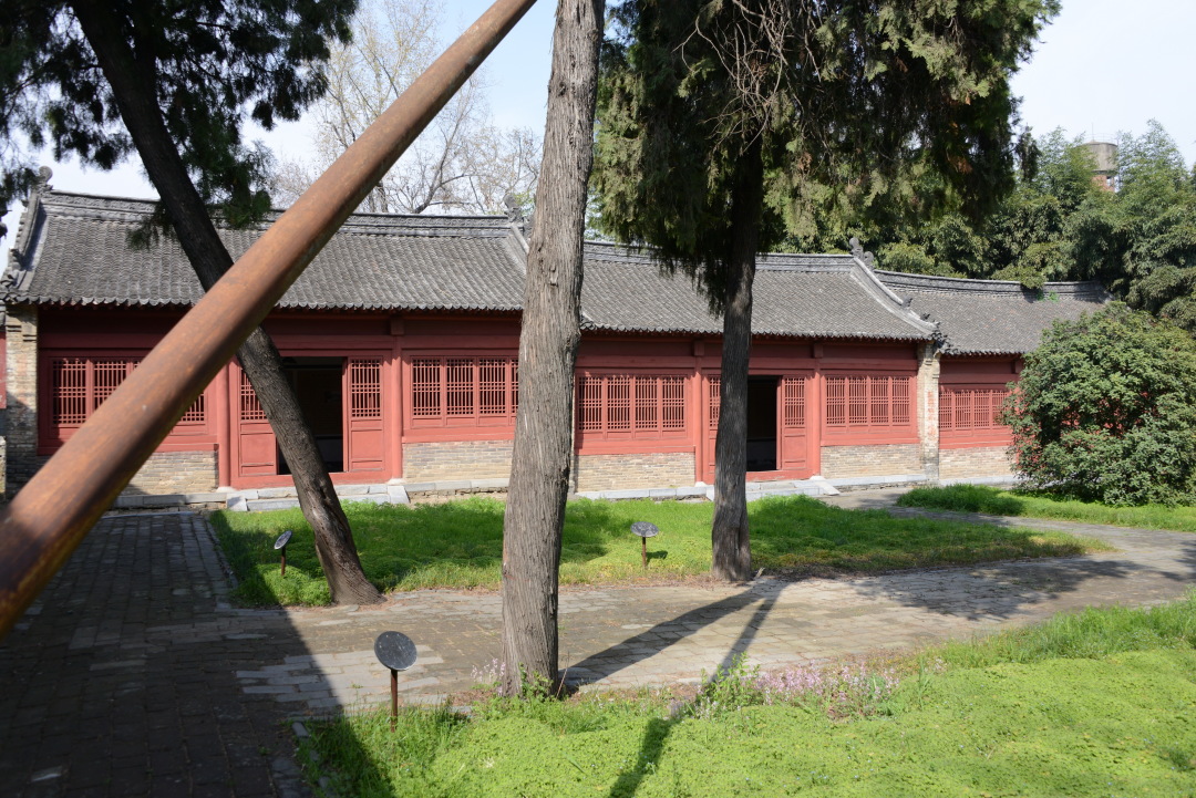 南阳诸葛书院,南阳卧龙岗诸葛书院