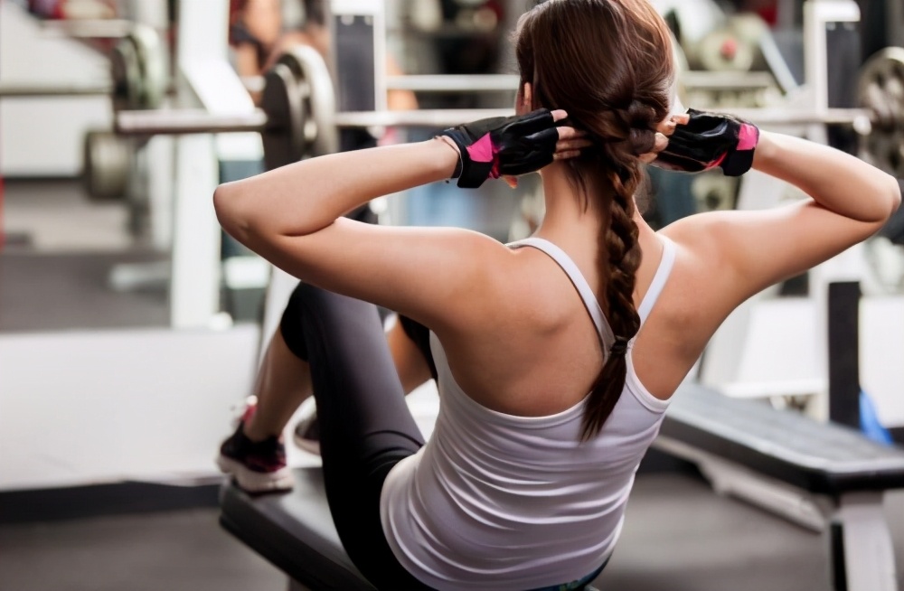 怎么减肚子上的赘肉减肥动作图解,如何轻松瘦肚子上的赘肉小妙招