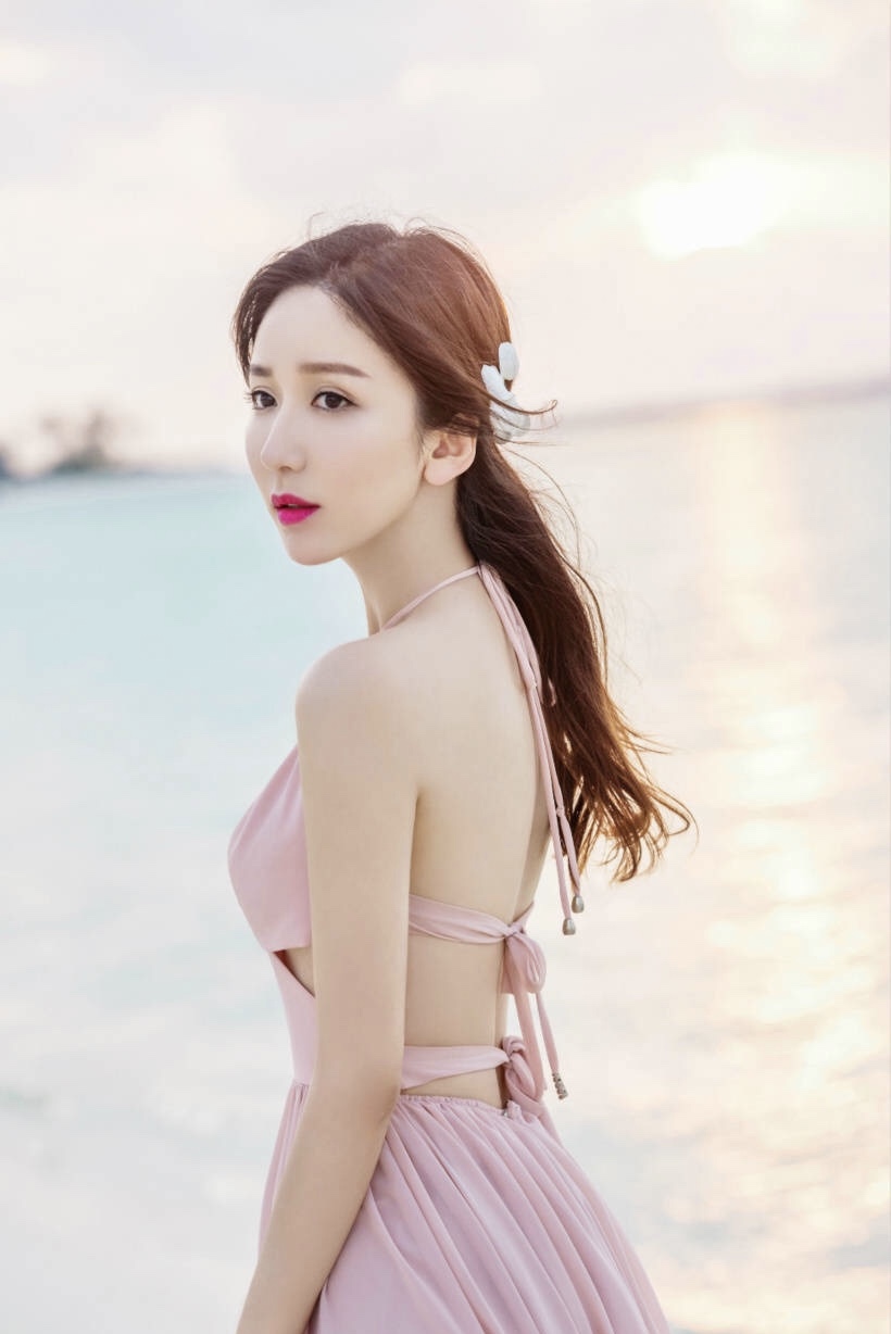 马苏衣着打扮,范冰冰马苏唐嫣刘诗诗露背