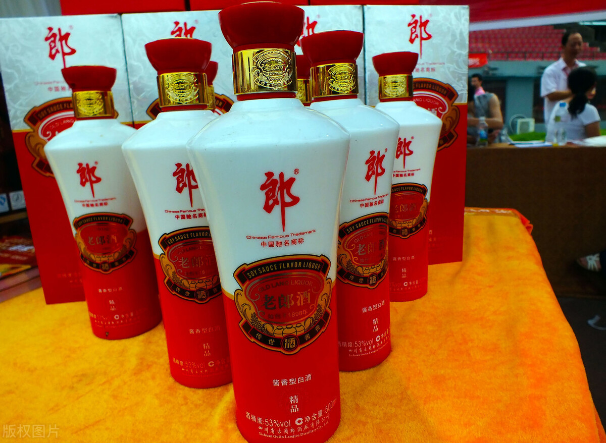 各价位纯粮食白酒推荐,介绍几种经济又实惠的白酒