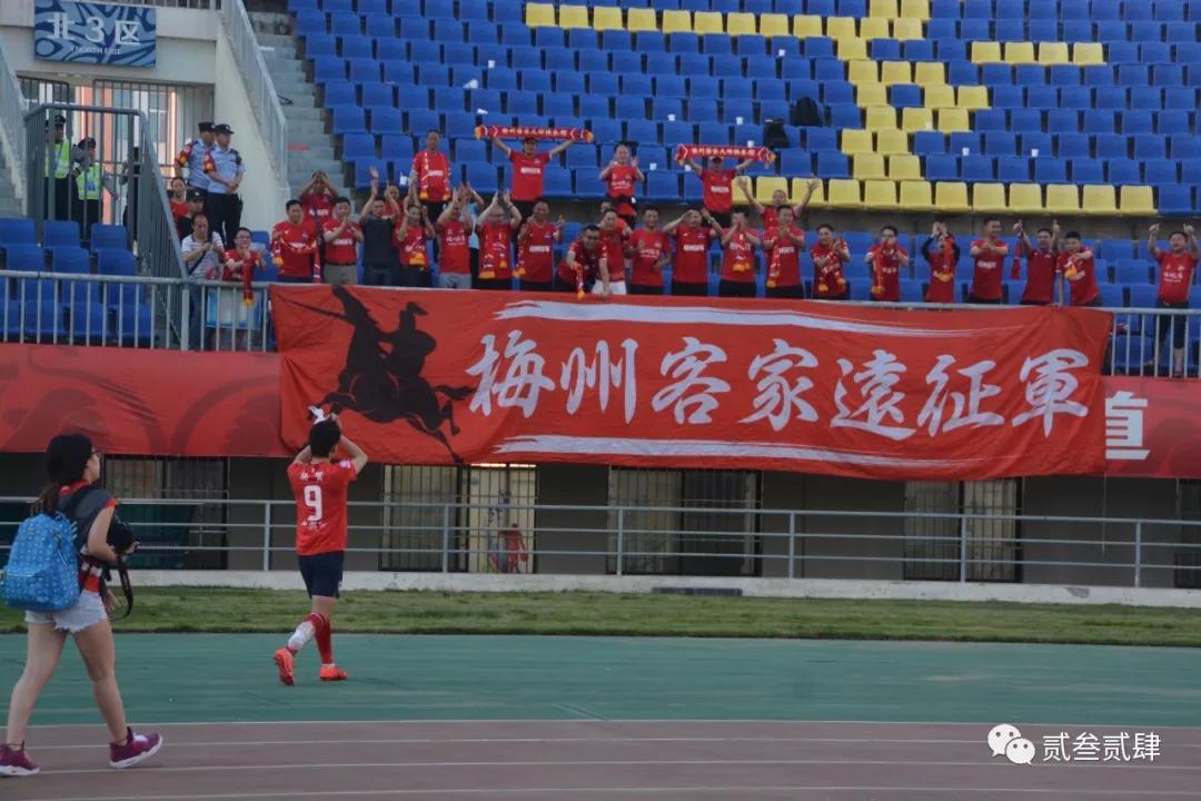 西北狼中甲第一战,西北狼3-1击败对手