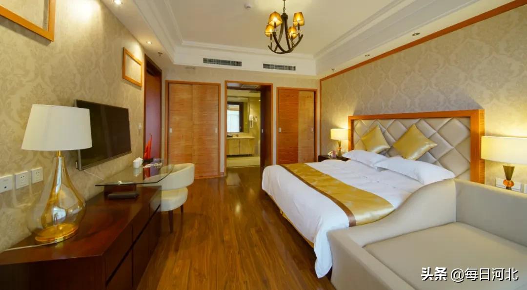 迷人的天门湖,天门湖景区