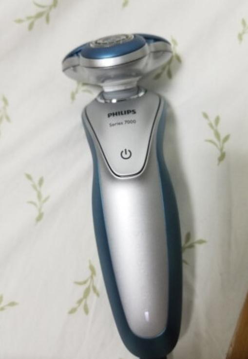 剃须刀往复式300左右推荐,剃须刀300左右的推荐哪款