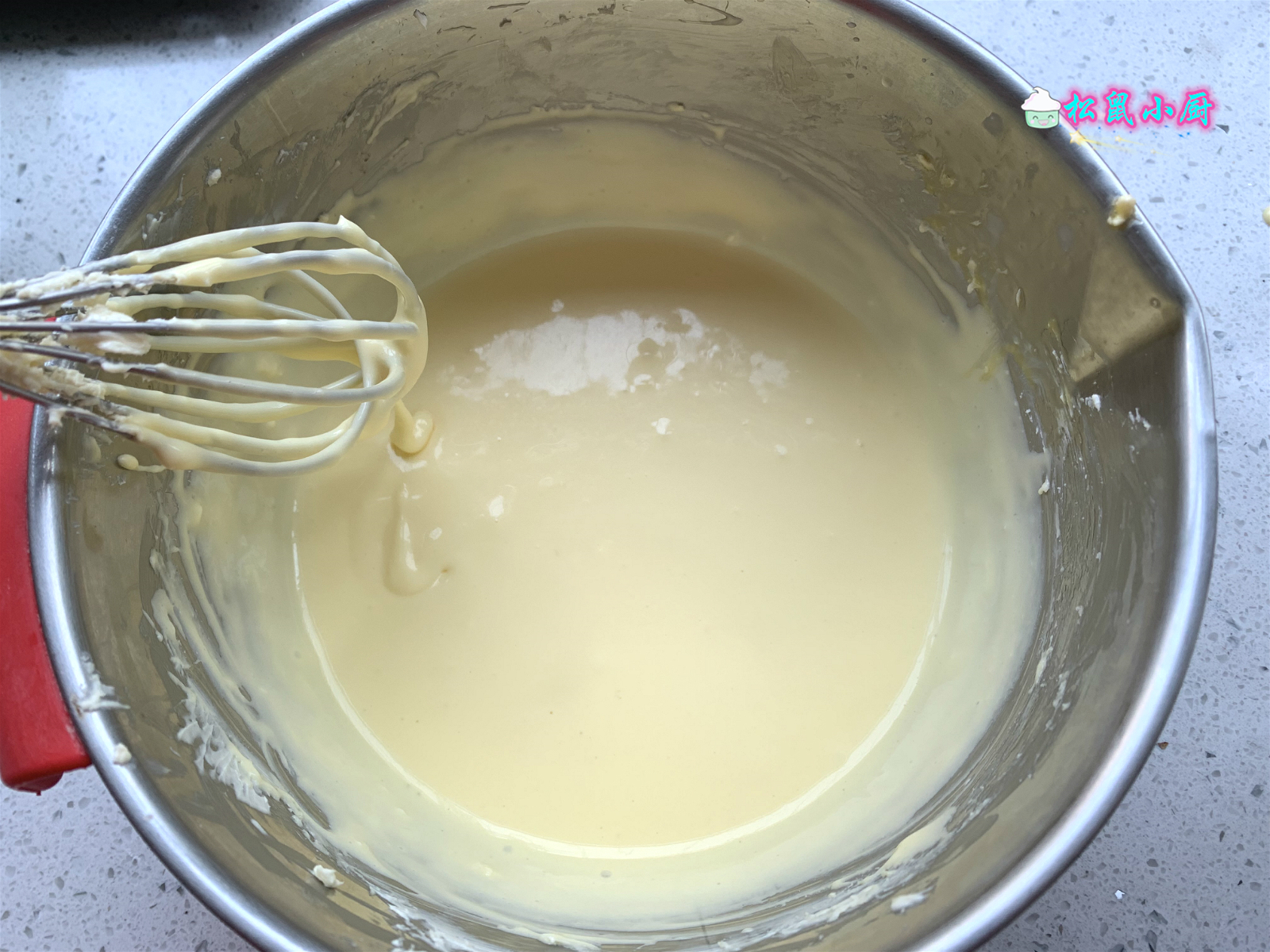 简单粗暴，搅一搅就烤，外表粗犷内里细腻，怪不得会爆红网络