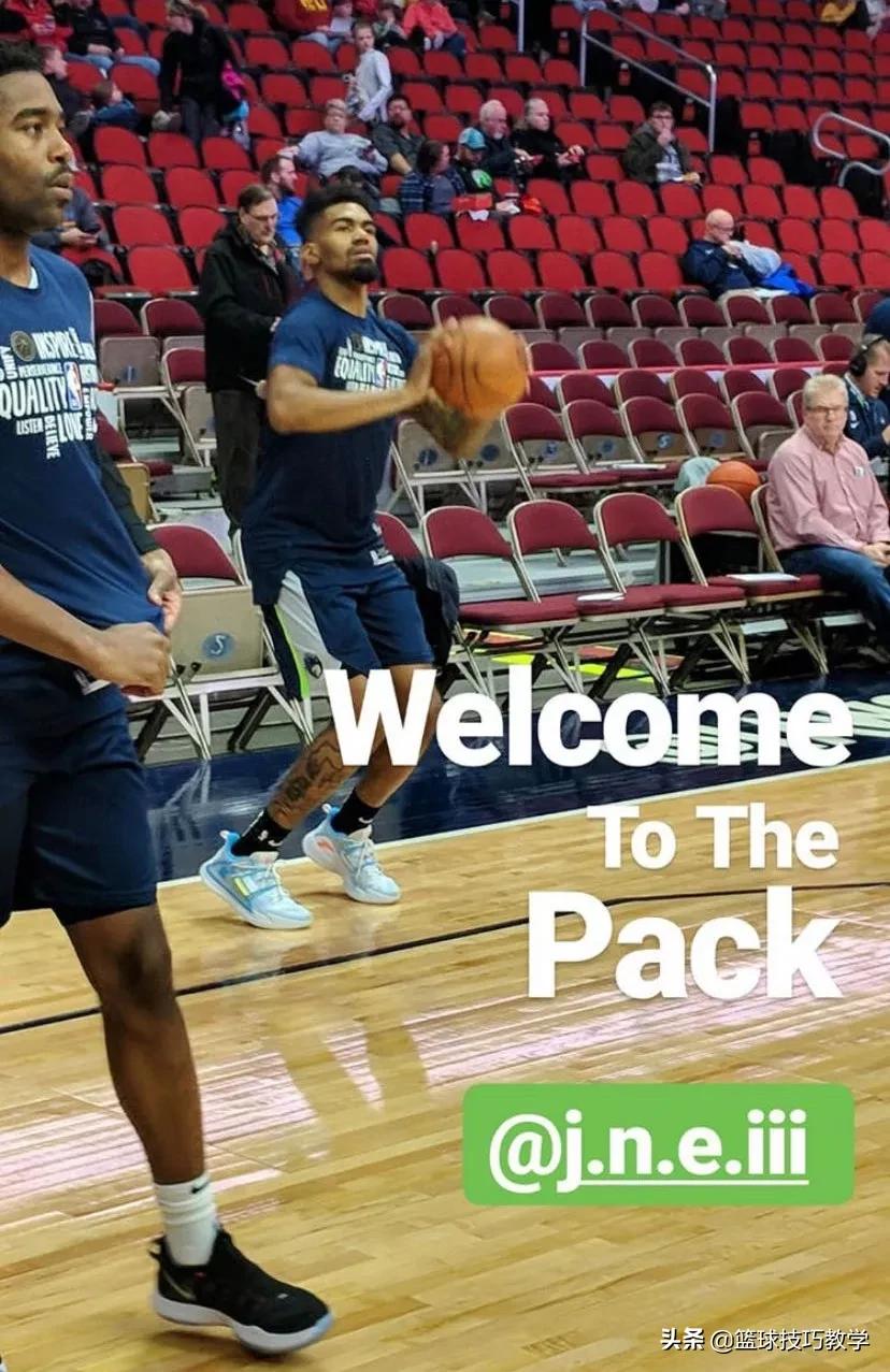 克莱汤普森回归首秀穿什么鞋 (克莱汤普森复出首秀什么鞋)